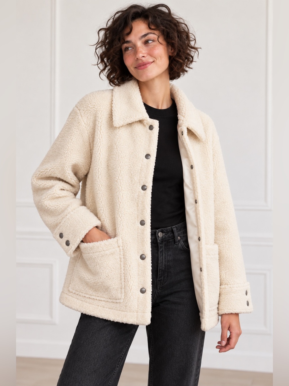Sanctuary 1X Sanctuary Lined Sherpa Oversized Teddy Coat with Snaps & pockets.
